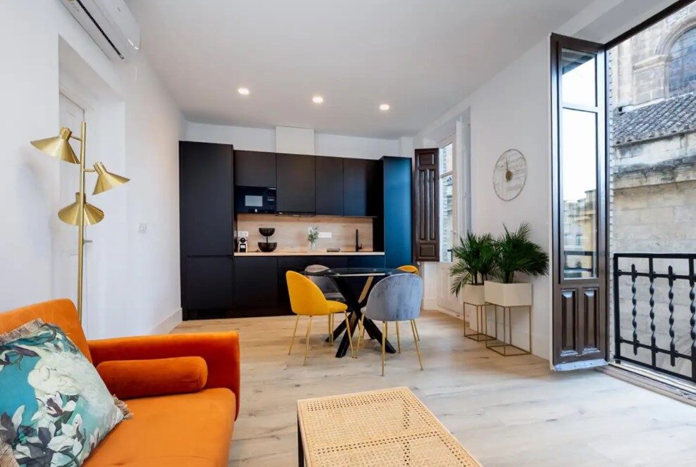 Gran Via 9 - Colon Apartments -salon